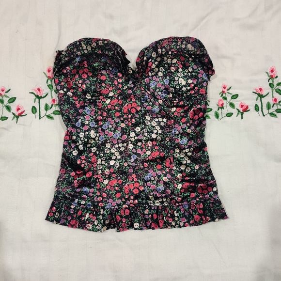 Bardot Tops - ✨PRICE DROP✨Bustier top